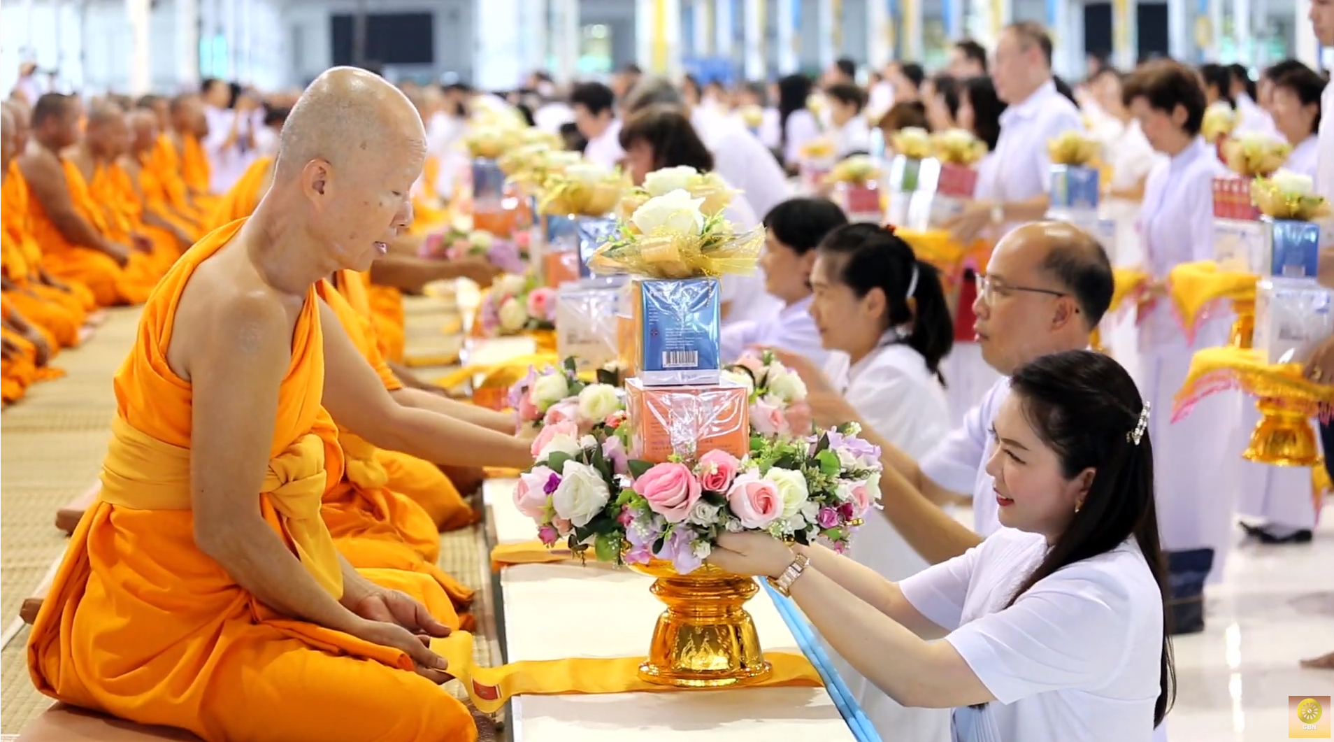 ทบทวนบุญพิธีถวายยารักษาพระภิกษุและสามเณรอาพาธ เนื่องในวันธรรมชัย