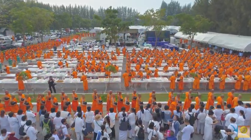ความปลื้มใจถวายภัตตาหารเช้าพระธรรมยาตรา 9มค62 