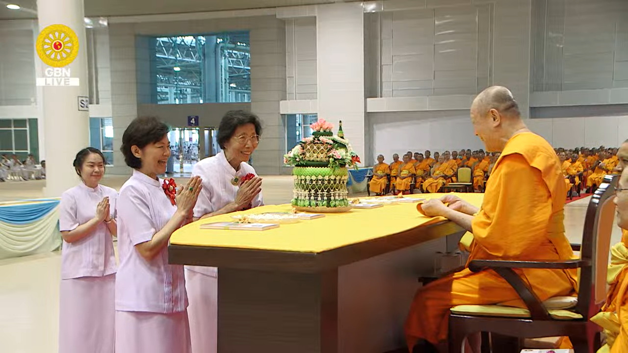 พิธีทอดกฐินสามัคคีฉลองพระประธาน ณ ธุดงคสถานชลบุรี