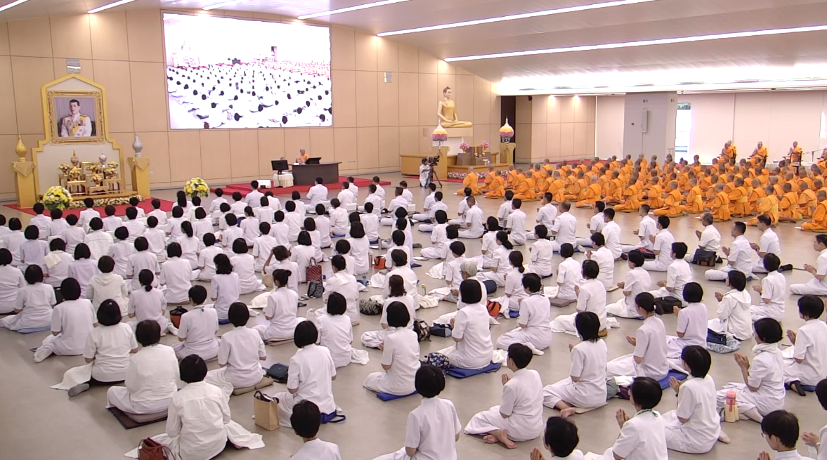 พิธีเจริญพระพุทธมนต์ ถวายพระพรชัยมงคล เฉลิมพระเกียรติ พระบาทสมเด็จพระเจ้าอยู่หัว